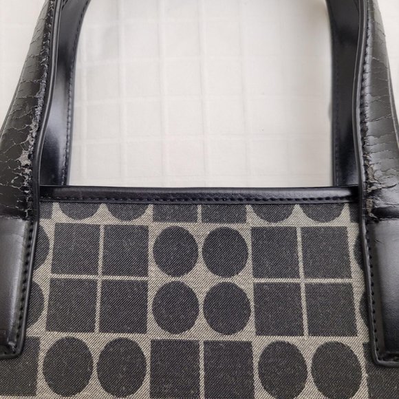 Black and grey patterned satchel. - Picture 2 of 8